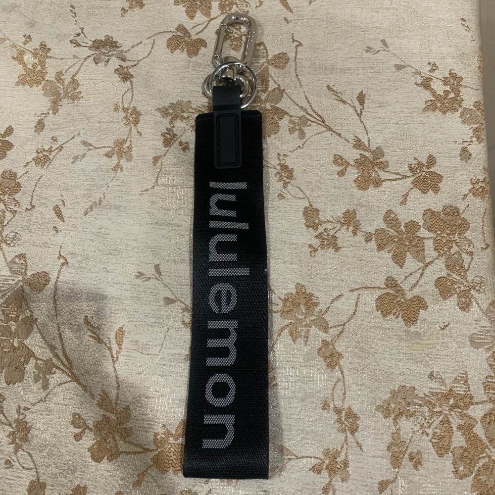 Lululemon Black Keychain with Silver Clippp